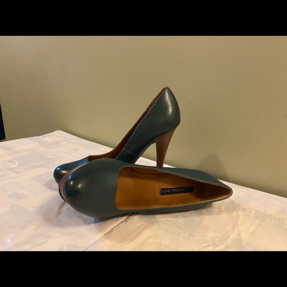 Calvin Klein Jeans Emily Heels Size 8M - Picture 6 of 7